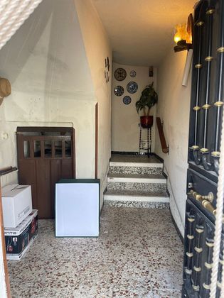 Foto 2 de Casa en venda a calle Delicias de 4 habitacions amb jardí i calefacció