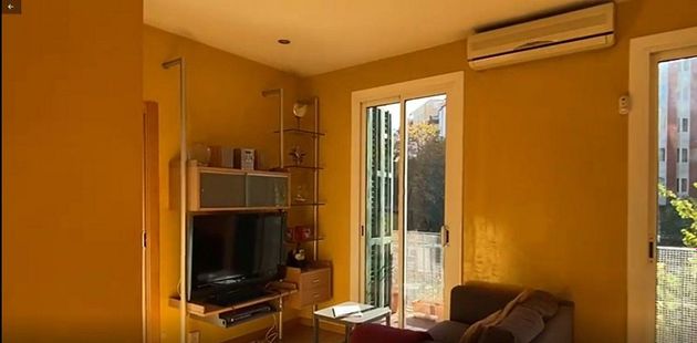 Foto 1 de Piso en alquiler en La Nova Esquerra de l'Eixample de 2 habitaciones con terraza y muebles