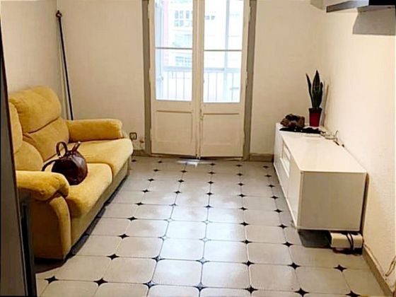Foto 2 de Piso en alquiler en La Nova Esquerra de l'Eixample de 2 habitaciones con terraza y muebles