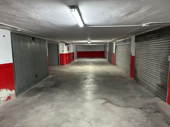 Foto 2 de Alquiler de garaje en Zona Centro-Corredera de 30 m²