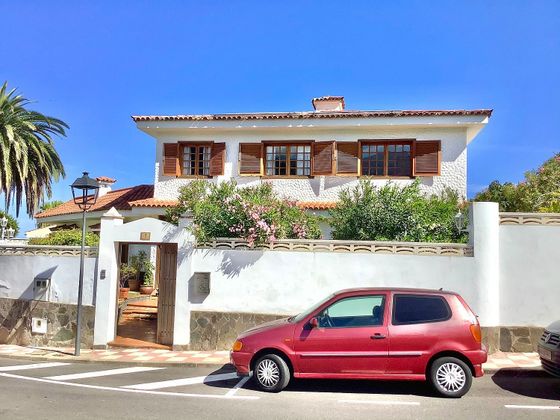 Foto 1 de Xalet en venda a Longuera-Toscal de 6 habitacions amb terrassa i piscina