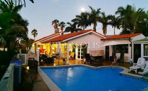 Foto 1 de Xalet en venda a Santa Úrsula de 5 habitacions amb terrassa i piscina