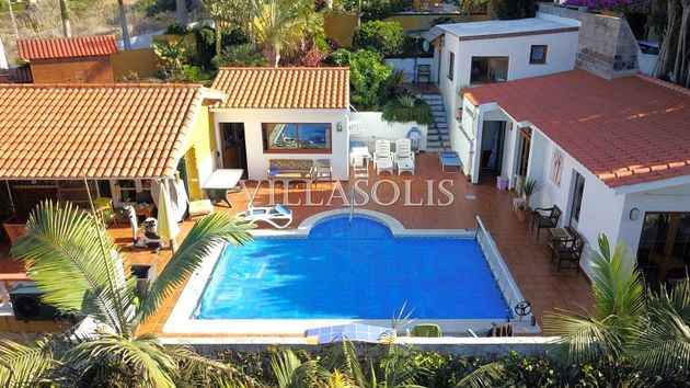 Foto 2 de Chalet en venta en Santa Úrsula de 5 habitaciones con terraza y piscina