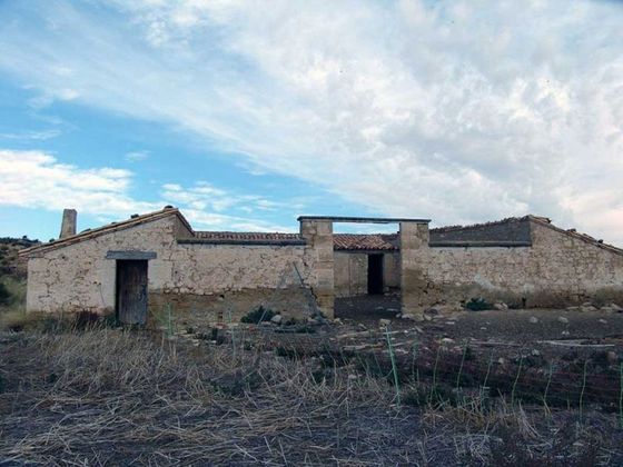 Foto 1 de Venta de casa rural en Alcañiz de 600 m²