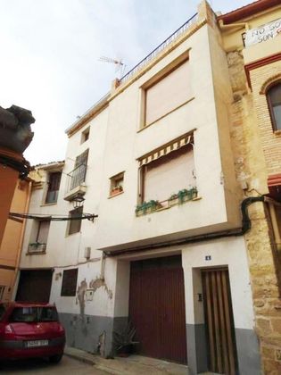 Foto 1 de Casa en venta en Valjunquera de 6 habitaciones con terraza y garaje