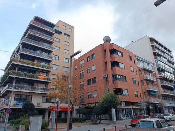 Foto 2 de Venta de piso en San Roque-Concordia-Adoratrices de 4 habitaciones con terraza y balcón