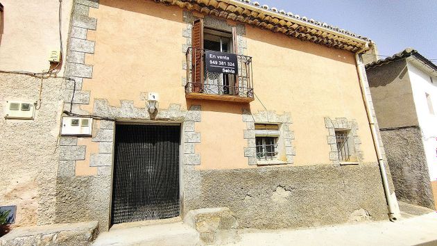 Foto 2 de Casa en venda a calle Enmedio de 4 habitacions amb balcó