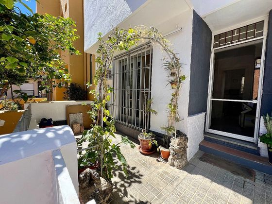 Foto 2 de Casa adosada en venta en calle Juan Cuadrado de 4 habitaciones con terraza