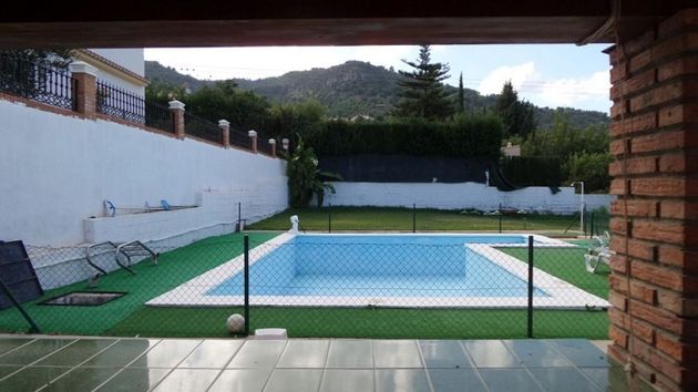 Foto 2 de Chalet en venta en Manantiales - Lagar - Cortijo de 5 habitaciones con piscina y garaje