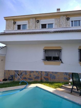Foto 2 de Venta de casa en Capellanía - Retamar de 6 habitaciones con terraza y piscina