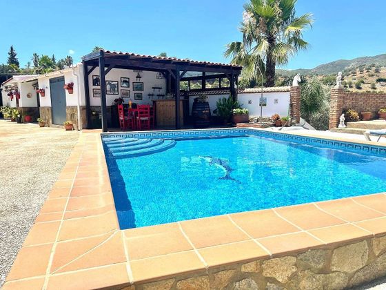 Foto 2 de Casa rural en venta en Pinos de Alhaurín - Periferia de 4 habitaciones con terraza y piscina