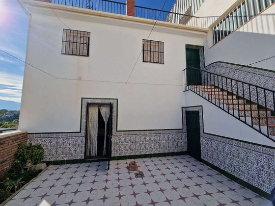 Foto 2 de Chalet en venta en Alhaurín el Grande de 4 habitaciones con aire acondicionado