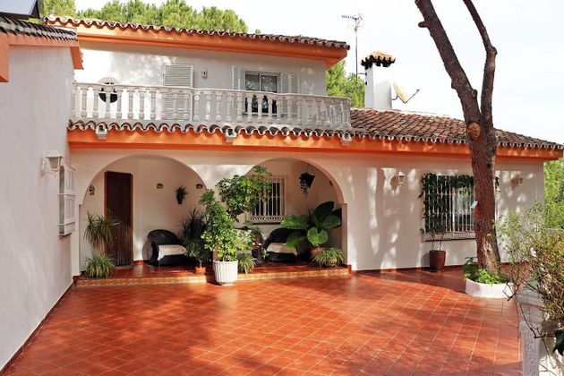 Foto 2 de Casa en venta en Pinos de Alhaurín - Periferia de 4 habitaciones con terraza y piscina