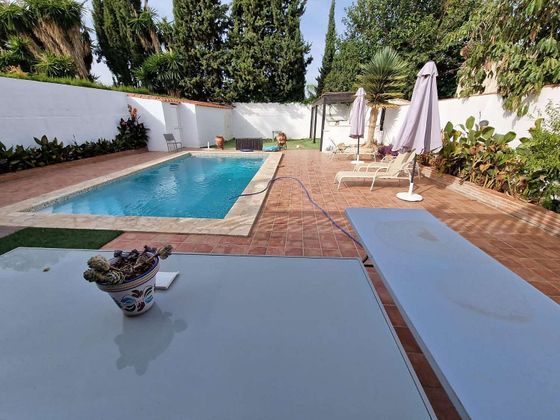 Foto 2 de Venta de casa en Churriana de 5 habitaciones con terraza y piscina