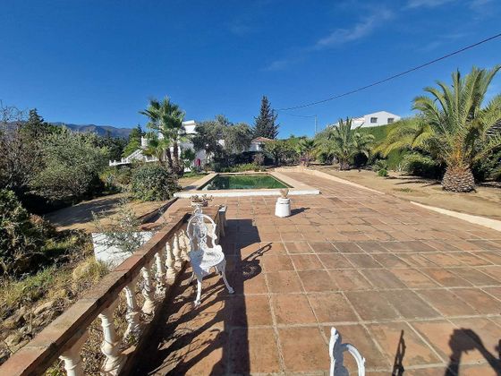 Foto 1 de Casa en venta en Pinos de Alhaurín - Periferia de 4 habitaciones con terraza y piscina
