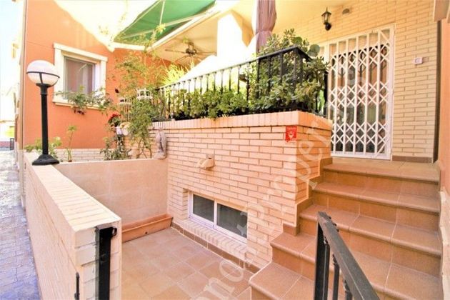 Foto 2 de Casa en venda a Almoradí de 4 habitacions amb terrassa i garatge