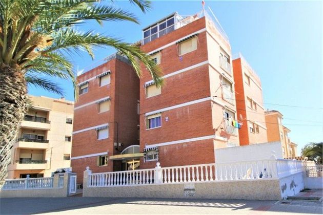 Foto 1 de Dúplex en venda a Guardamar Playa de 2 habitacions amb terrassa i garatge