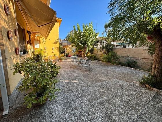 Foto 2 de Casa rural en venda a Montornès del Vallès de 4 habitacions amb garatge i jardí