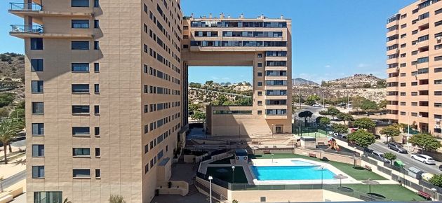 Foto 2 de Dúplex en venta en La Cala de Villajoyosa de 3 habitaciones con terraza y piscina