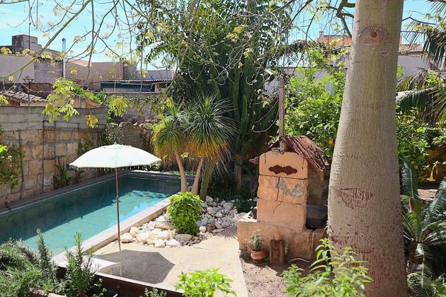 Foto 2 de Venta de chalet en Vilafranca de Bonany de 6 habitaciones con terraza y piscina