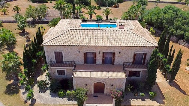 Foto 2 de Venta de chalet en Santanyí de 6 habitaciones con terraza y piscina