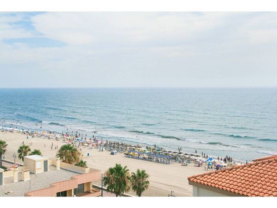 Foto 1 de Àtic en venda a Playa norte de 2 habitacions amb terrassa i piscina