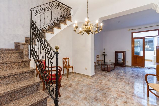 Foto 1 de Casa en venda a Casco Antiguo de 4 habitacions amb terrassa i balcó