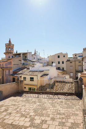 Foto 2 de Dúplex en venda a La Seu - Cort - Monti-sión de 6 habitacions amb terrassa i balcó