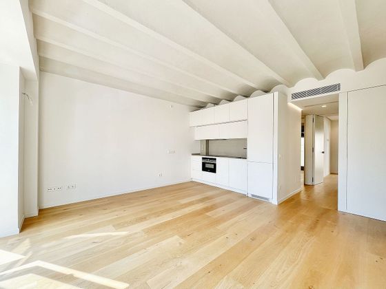 Foto 2 de Pis en venda a Mercat  - La Missió - Plaça dels Patins de 2 habitacions amb terrassa i garatge