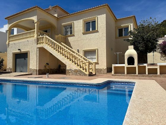 Foto 1 de Chalet en venta en Zona Puerto Blanco - Maryvilla de 3 habitaciones con terraza y piscina