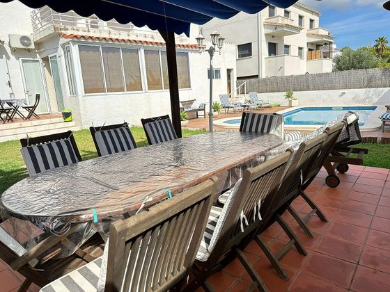 Foto 2 de Venta de chalet en Residencial de 6 habitaciones con terraza y piscina