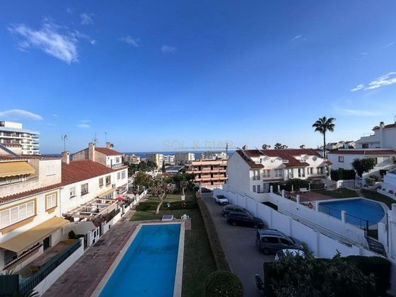 Foto 2 de Venta de casa en Montemar de 4 habitaciones con terraza y piscina