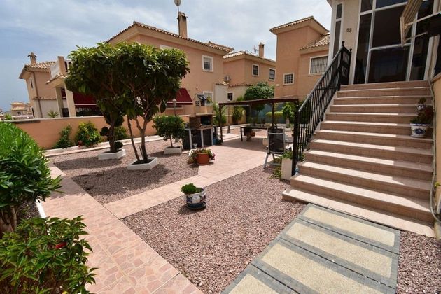 Foto 2 de Casa en venta en Altos - La Florida de 5 habitaciones con terraza y piscina