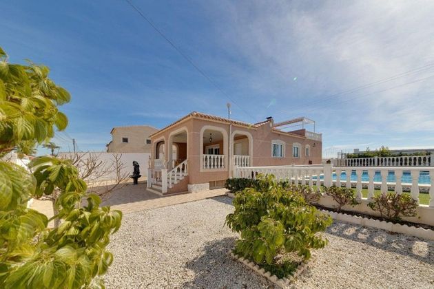 Foto 1 de Casa en venda a La Siesta - El Salado - Torreta de 3 habitacions amb piscina i garatge