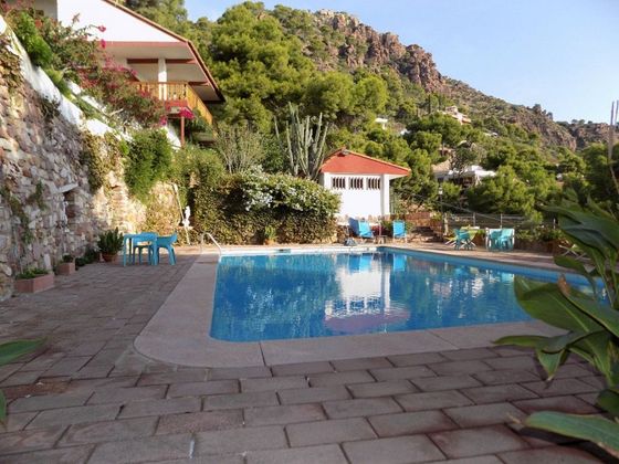 Foto 1 de Xalet en venda a Centro - El Castillo de 14 habitacions amb terrassa i piscina