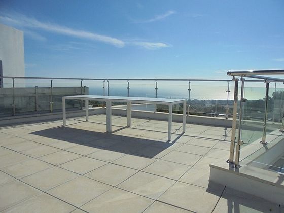 Foto 2 de Venta de ático en Nagüeles Alto de 3 habitaciones con terraza y piscina