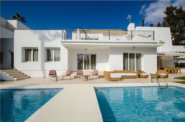 Foto 1 de Xalet en lloguer a Puerto Banús de 7 habitacions amb terrassa i piscina