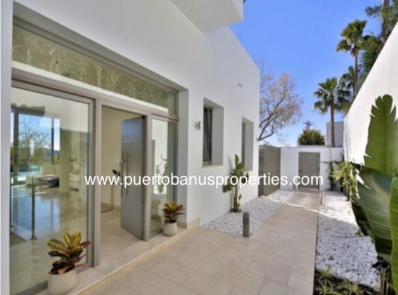 Foto 2 de Xalet en lloguer a Benahavís de 5 habitacions amb terrassa i piscina