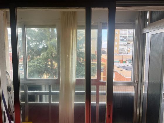 Foto 2 de Venta de piso en Ventas de 3 habitaciones con terraza y aire acondicionado