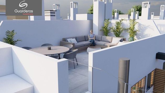 Foto 2 de Àtic en venda a Zona Poniente de 3 habitacions amb terrassa i piscina