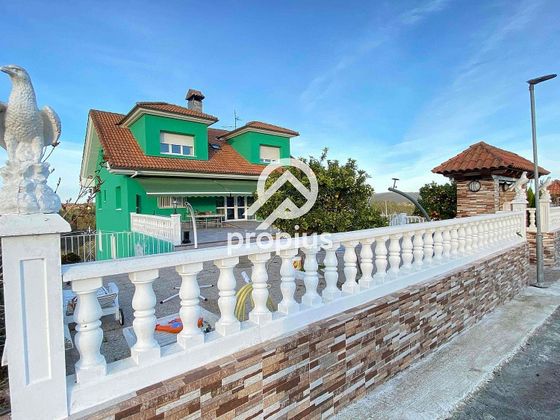 Foto 2 de Xalet en venda a Ribadedeva de 8 habitacions amb terrassa i garatge