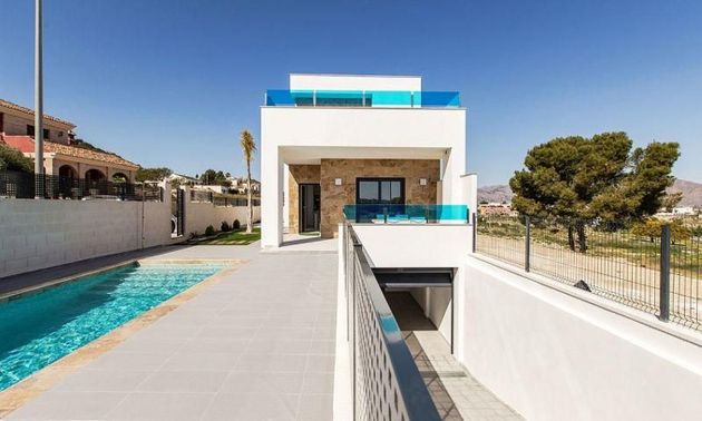 Foto 1 de Xalet en venda a Bigastro de 3 habitacions amb terrassa i piscina