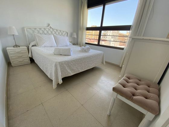 Foto 1 de Pis en lloguer a Playa Bajadilla - Puertos de 2 habitacions amb terrassa i mobles