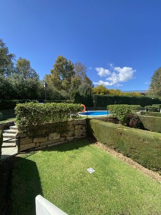 Foto 2 de Casa adossada en lloguer a Los Naranjos - Las Brisas de 3 habitacions amb terrassa i piscina