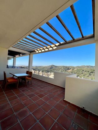 Foto 1 de Alquiler de ático en El Padrón - El Velerín - Voladilla de 2 habitaciones con terraza y piscina