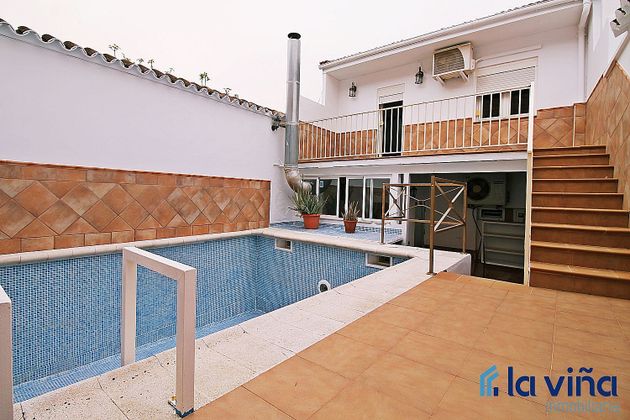 Foto 1 de Casa en venda a Alameda de 4 habitacions amb terrassa i piscina