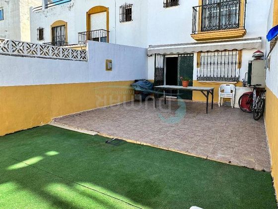 Foto 1 de Venta de casa adosada en San Pedro de Alcántara pueblo de 3 habitaciones con terraza y piscina
