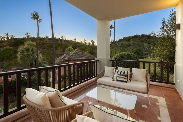 Foto 2 de Casa adossada en venda a Nagüeles Alto de 5 habitacions amb terrassa i piscina