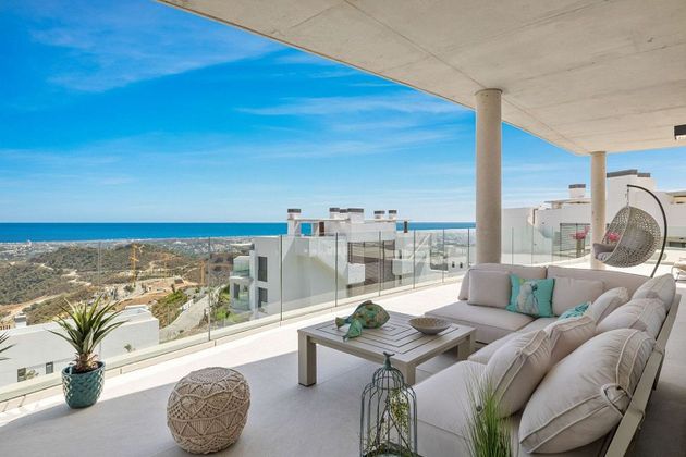 Foto 2 de Àtic en venda a Benahavís de 4 habitacions amb terrassa i piscina