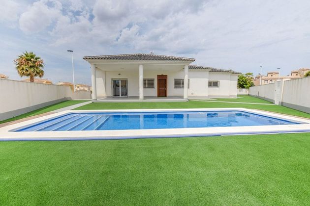 Foto 1 de Xalet en venda a calle Creta de 4 habitacions amb terrassa i piscina